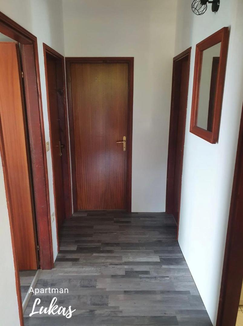 Apartmani Mazzarolli ヤドラニヴォ 部屋 写真