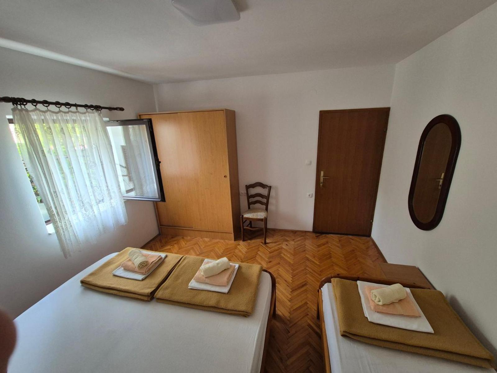 Apartmani Mazzarolli ヤドラニヴォ エクステリア 写真